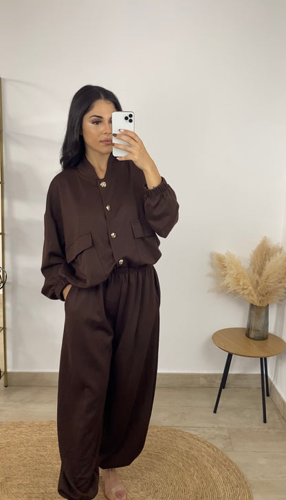 Conjunto felpa marrón