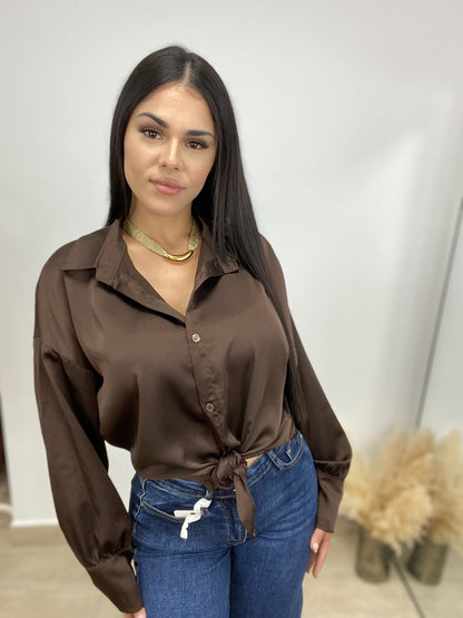 Camisa satinada marrón