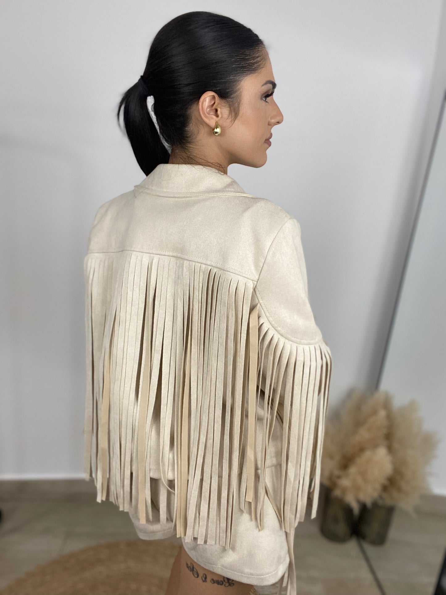Chaqueta flecos beige