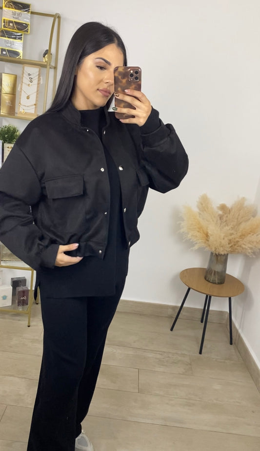 Bomber antelina negra